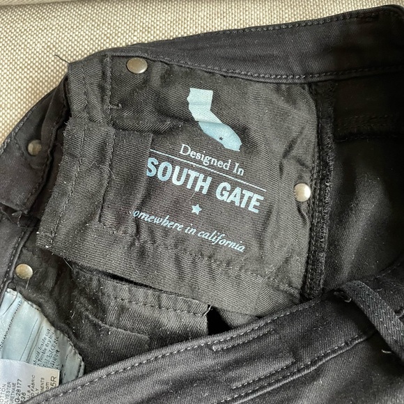 AG Adriano Goldschmied: Black Mid-Rise Slim Straight Jeans - Picture 9 of 13